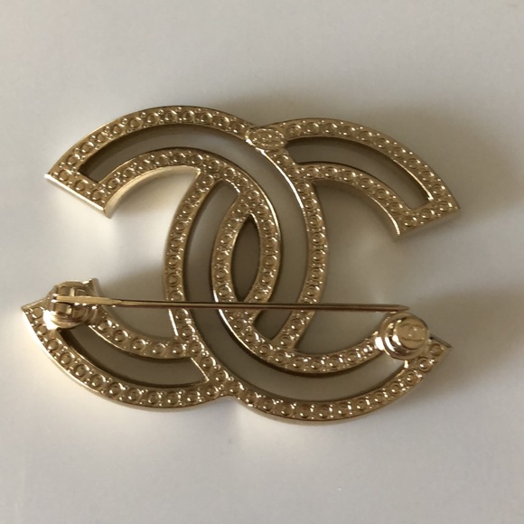 NIB Large CHANEL Brooch - Picture 8 of 12